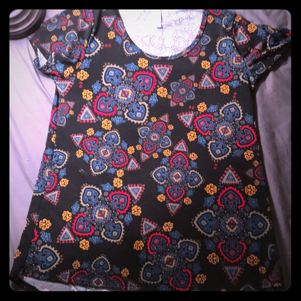 LuLaRoe tee